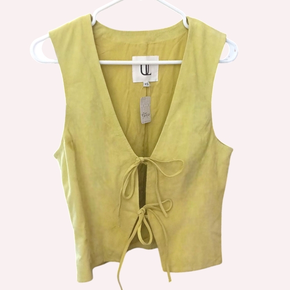 Understated Leather Kerri Suede Bow Vest in Sunny Lime XS - Picture 4 of 11